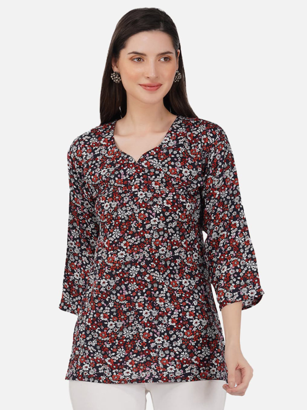 Romaisa Floral Printed Sweetheart Neck Three Quarter Sleeves Top