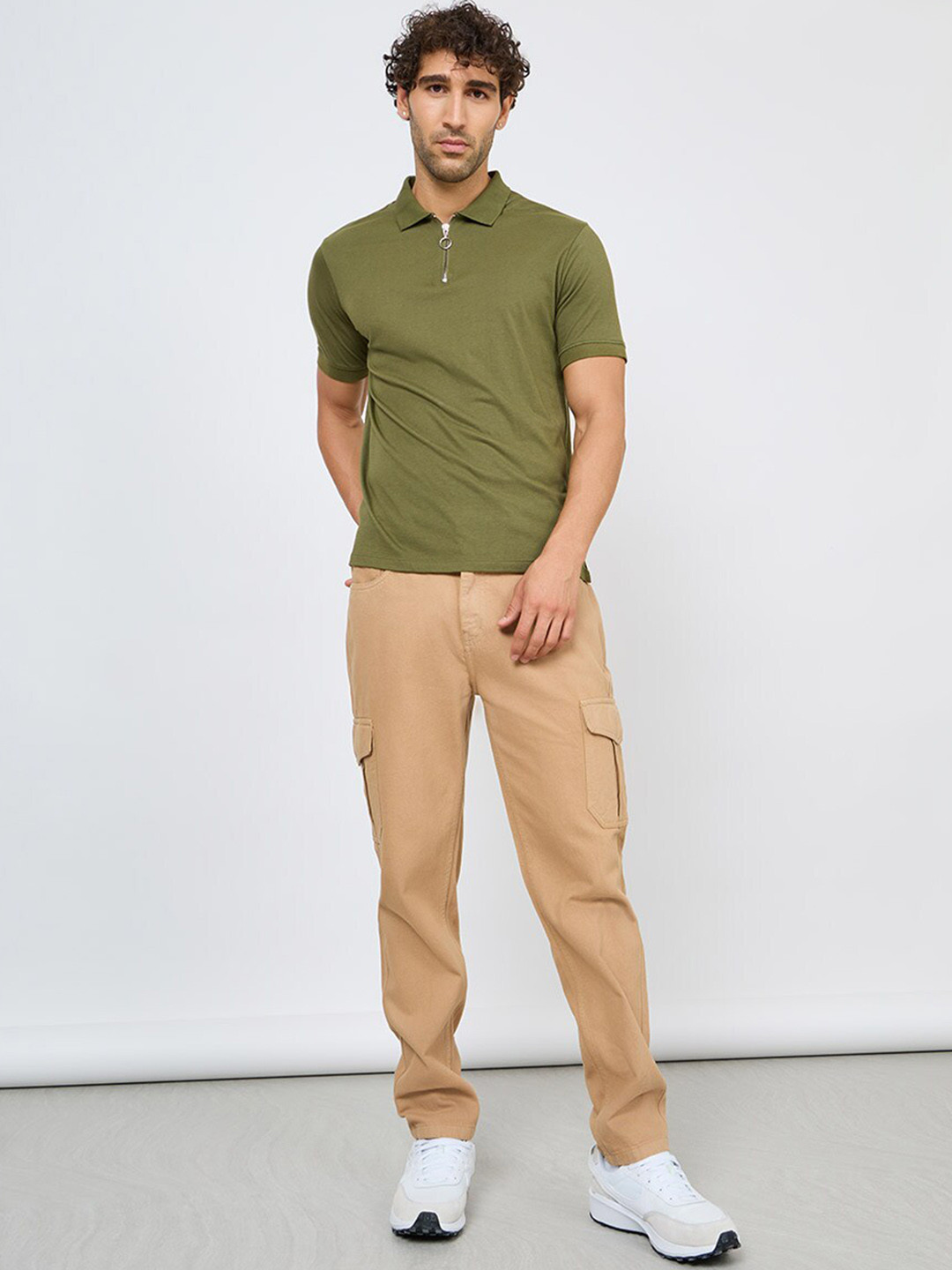 Styli Men Overdyed Straight Fit Soft Functional Cargo Jeans