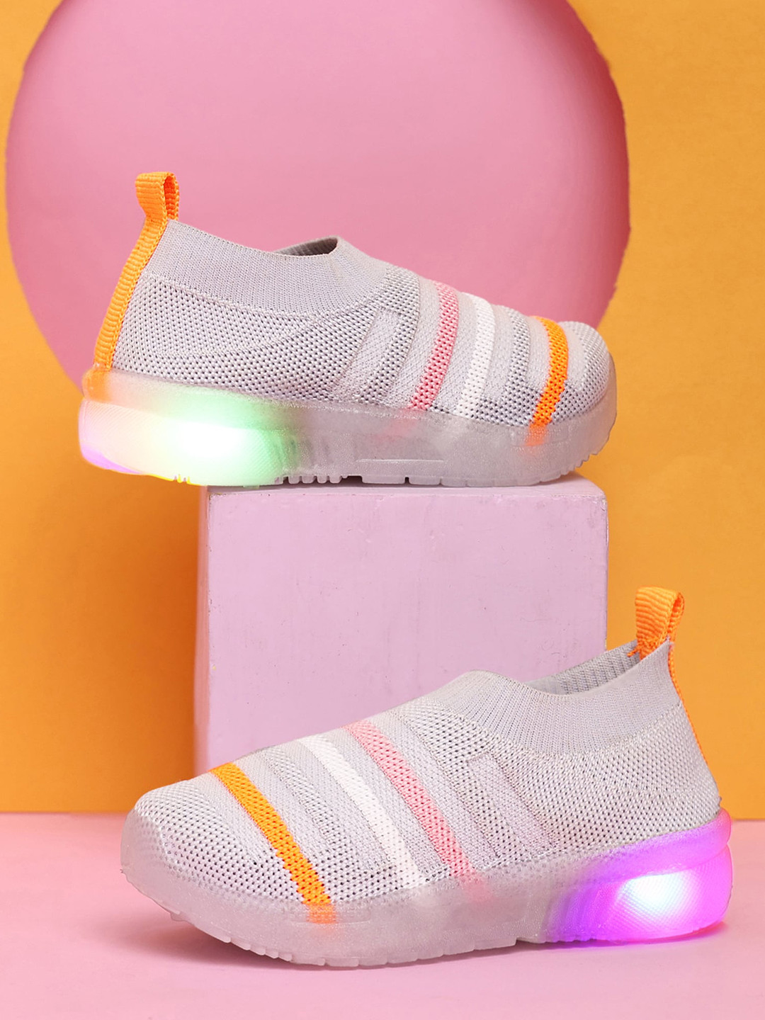 CHiU Kids Striped Lightweight LED Slip-On Sneakers