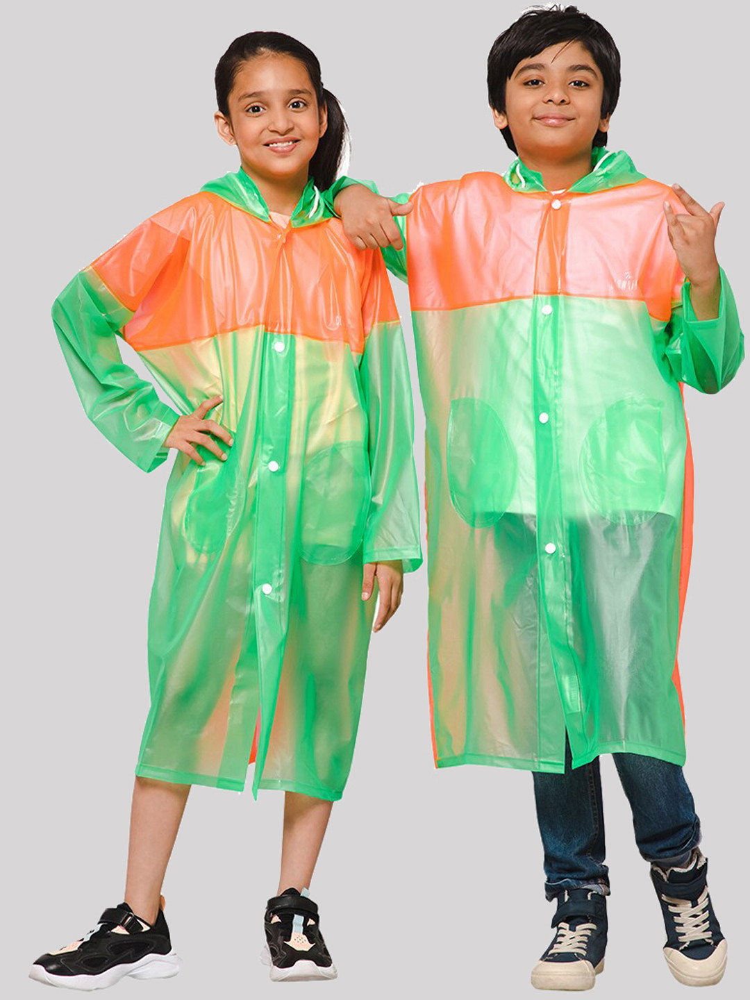 THE CLOWNFISH Puddle Jumper Kids Colourblocked Waterproof PVC Longline Rain Jacket
