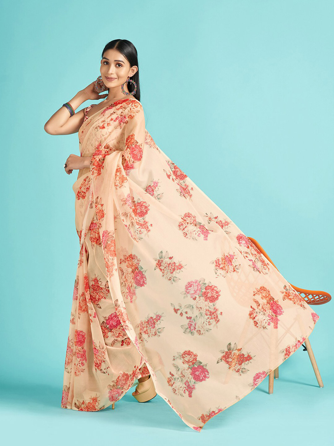 Mitera Cream-Coloured & Red Floral Printed Organza Saree