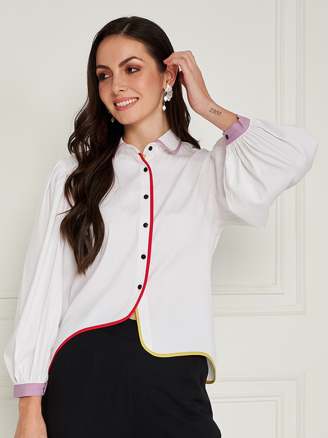 KASSUALLY White Spread Collar Casual Asymmetric Shirt