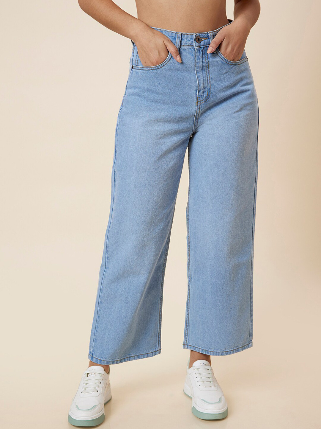 Globus Mid-Rise Boyfriend Fit Washed Jeans
