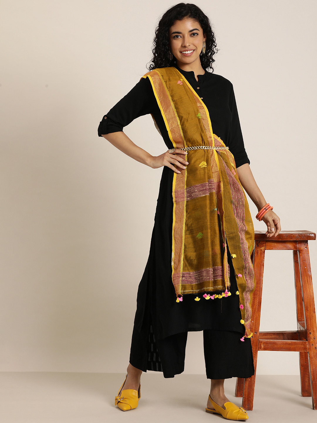 Taavi Jamdani Handloom Dupatta