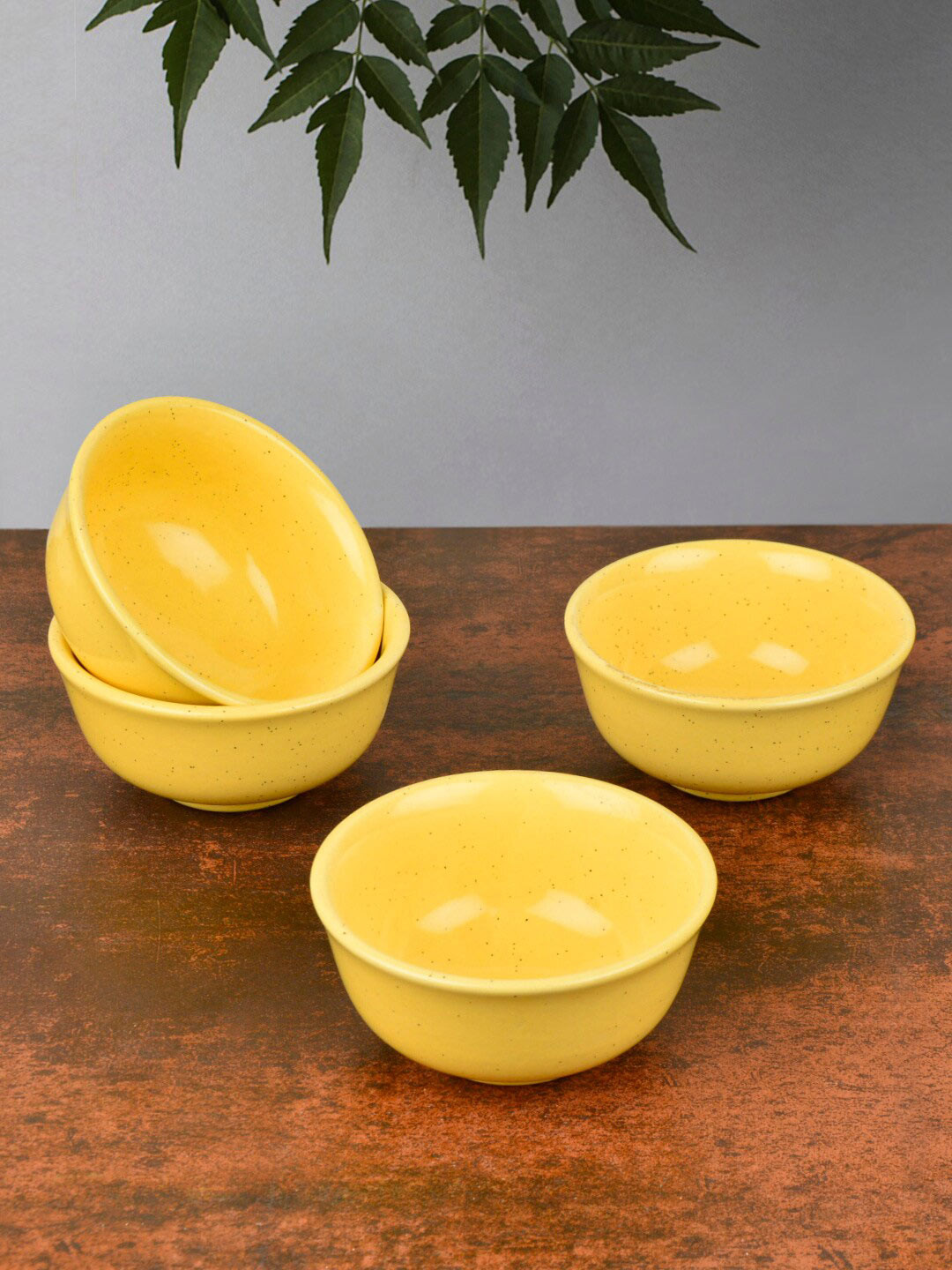 StyleMyWay Yellow 4-Pieces Textured Ceramic Glossy Bowls 160ml