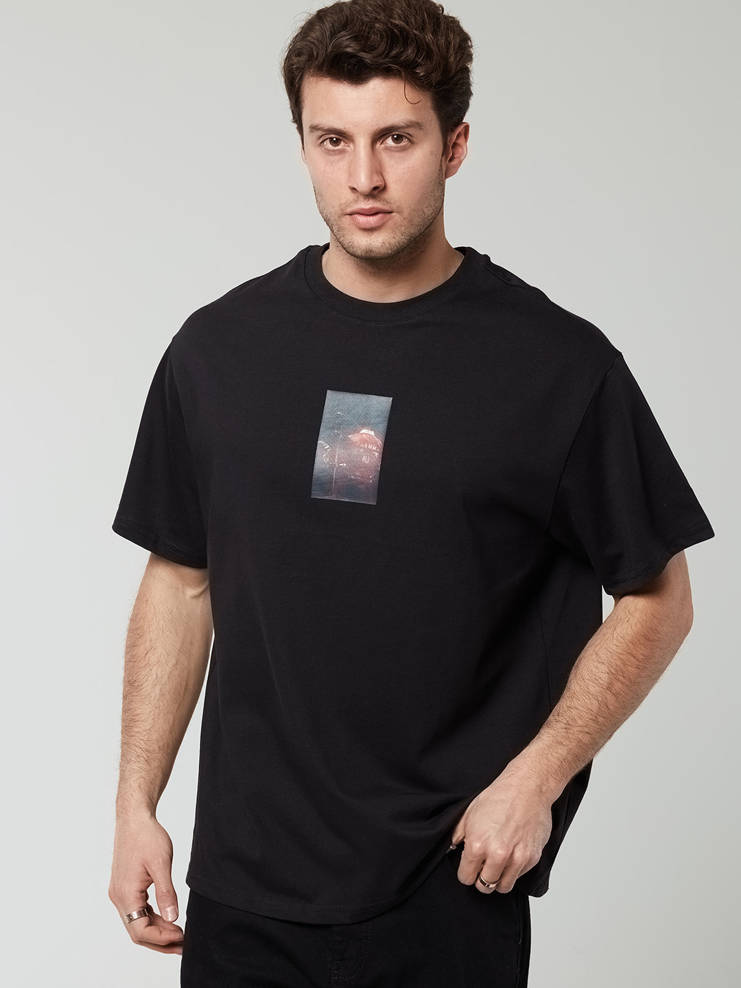 catch Graphic Print Detail Loose Pure Cotton T-shirt