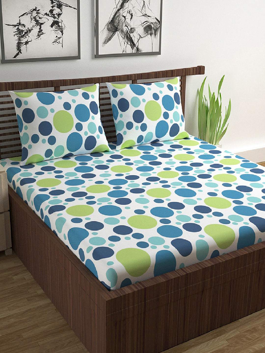 Divine Casa Garden Bliss White Geometric Cotton 144 TC Fitted Queen Bedsheet with 2 Pillow Covers-59 x 79 inches