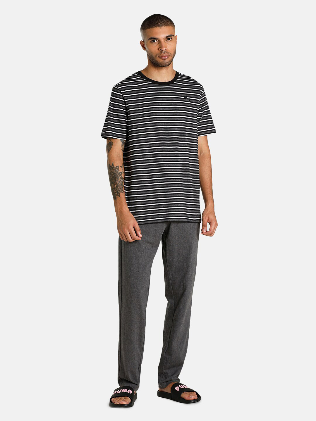 PUMA Men Striped T-Shirt & Joggers Set