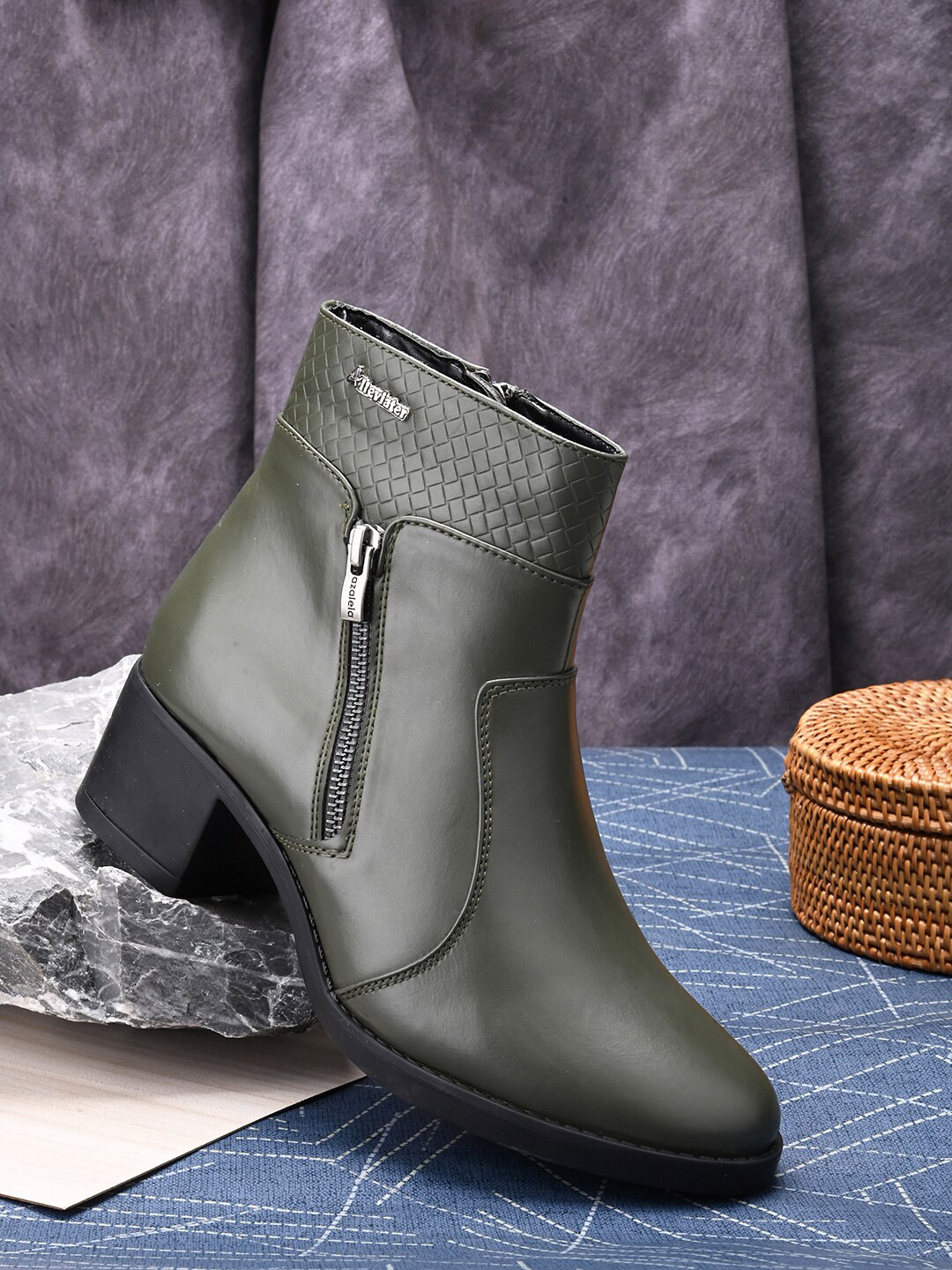 Alleviater Women Mid Top Block Heel Regular Boots