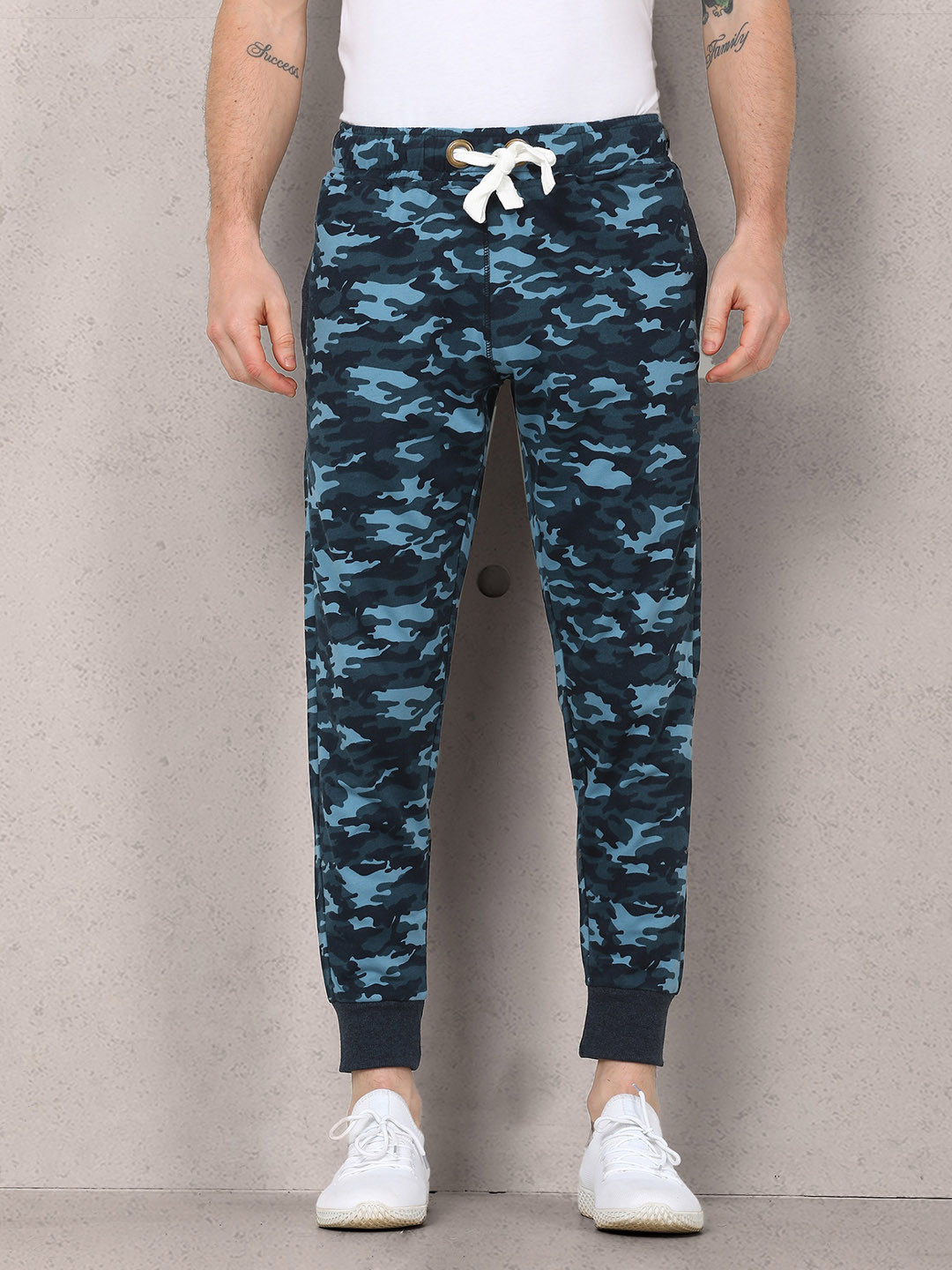 Metronaut Men Printed Slim-Fit Joggers