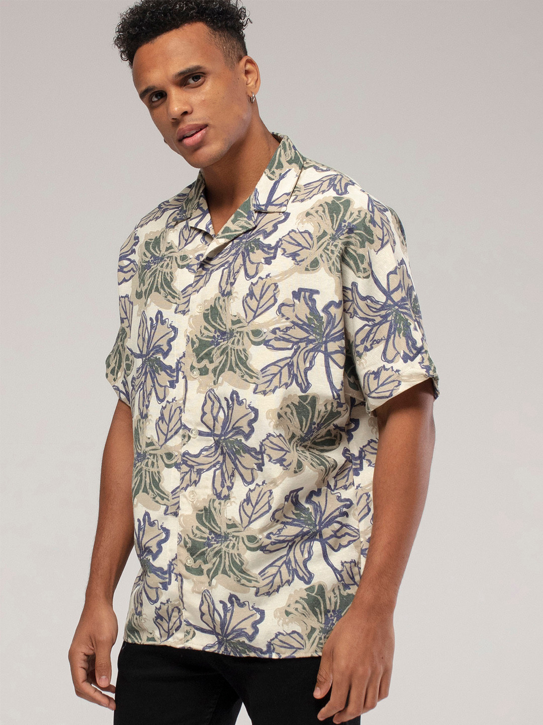 catch Men Cuban Collar Printed Casual Shirt