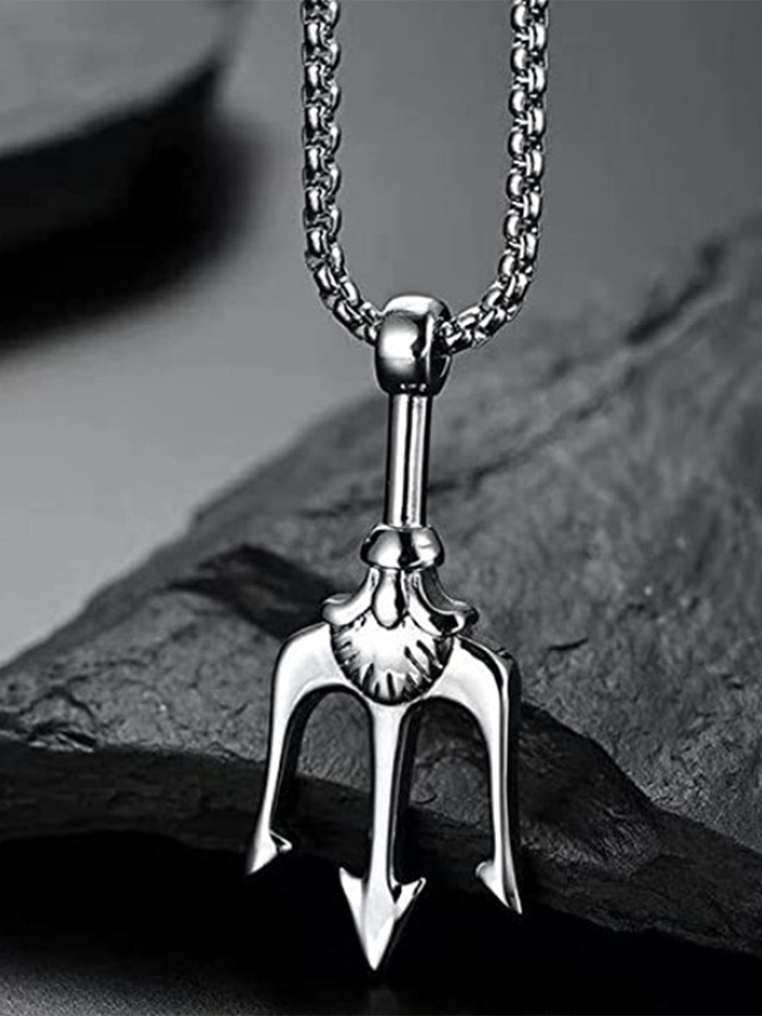 VIEN Silver-Plated Trident Pendant Necklace