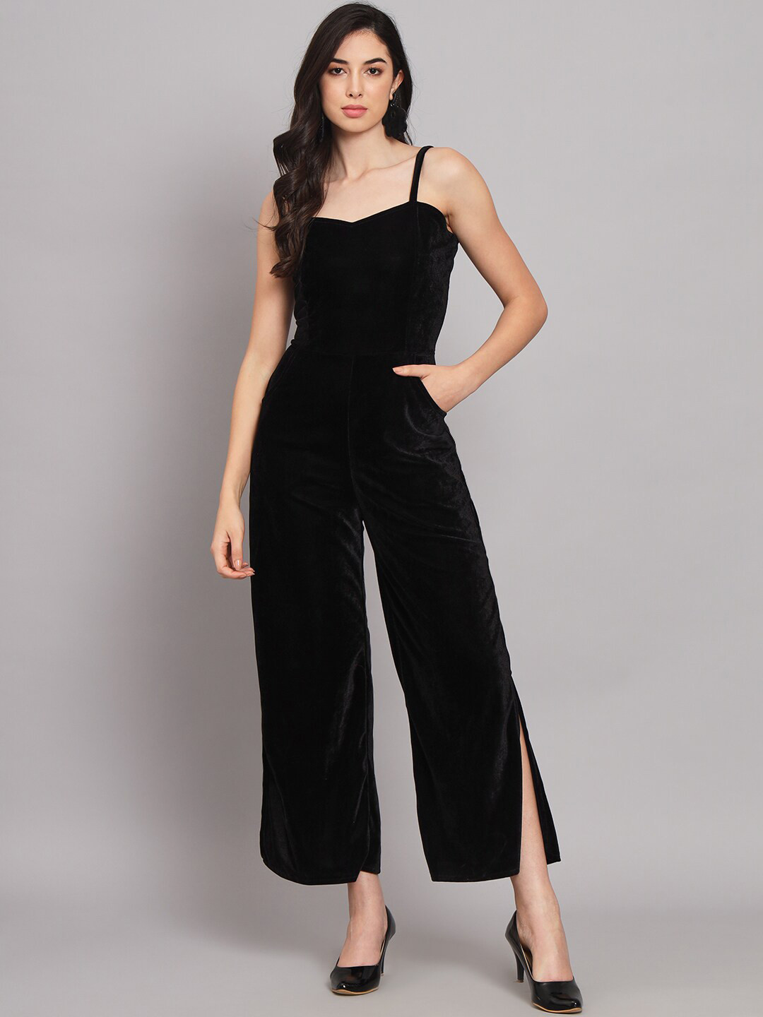 VAARARO Shoulder Strapped Basic Velvet Jumpsuit