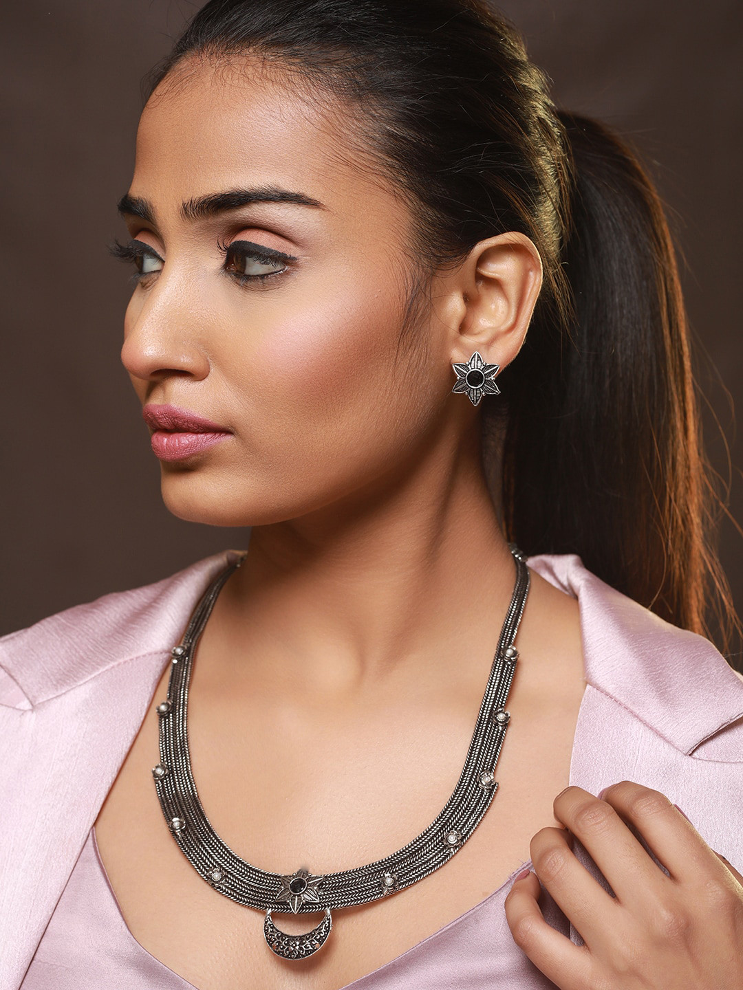 Sangria Black Silver-Plated Stone Studded & Beaded Jewellery Set