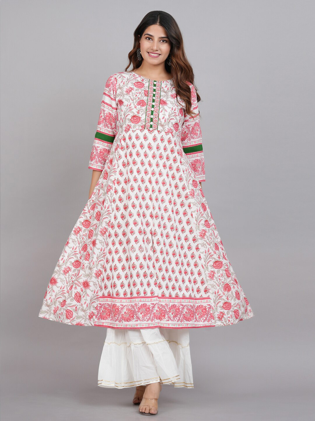 YASH GALLERY Floral Printed Panelled A-Line Kurta