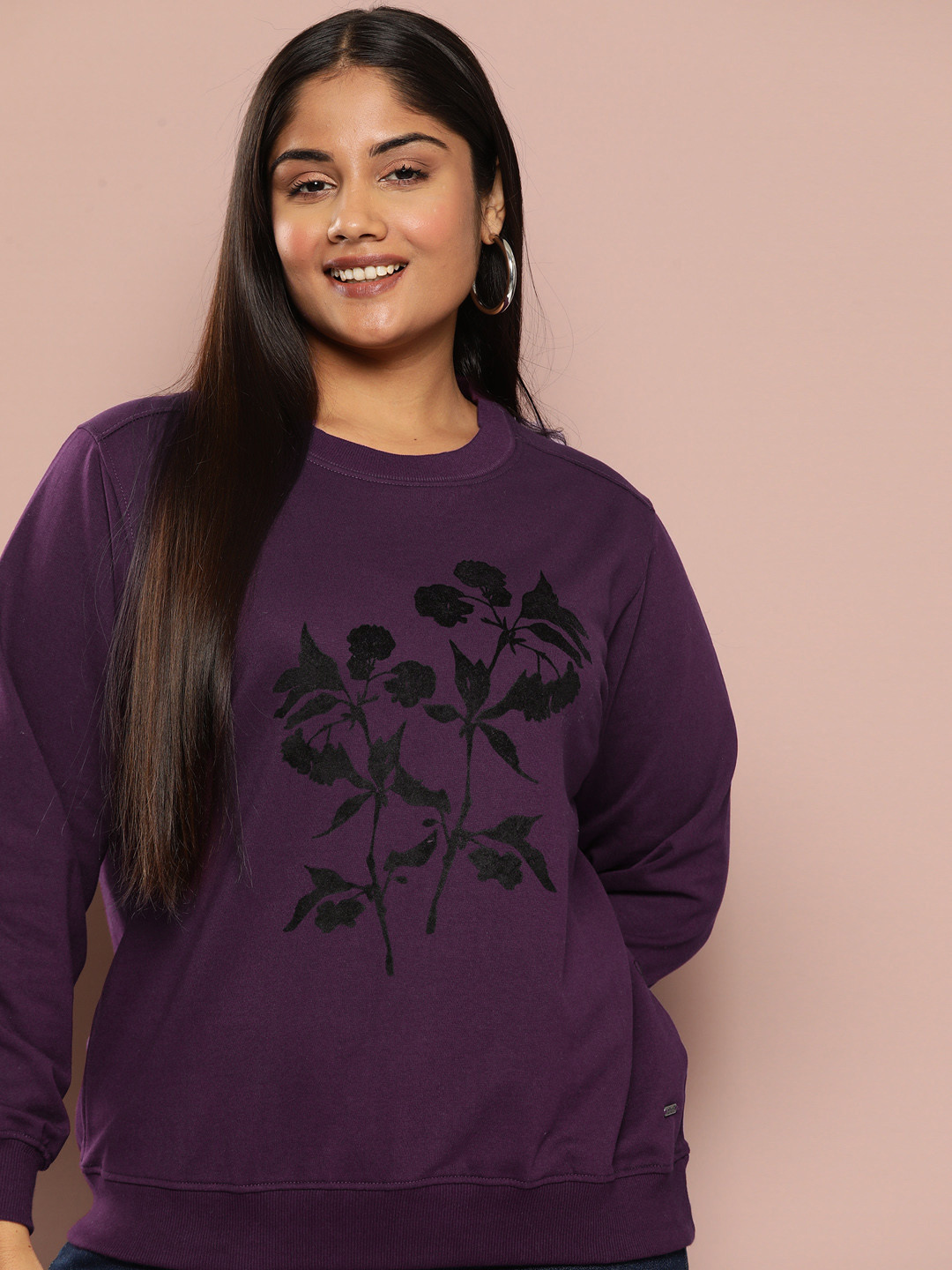 Sztori Plus Size Embossed Print Sweatshirt