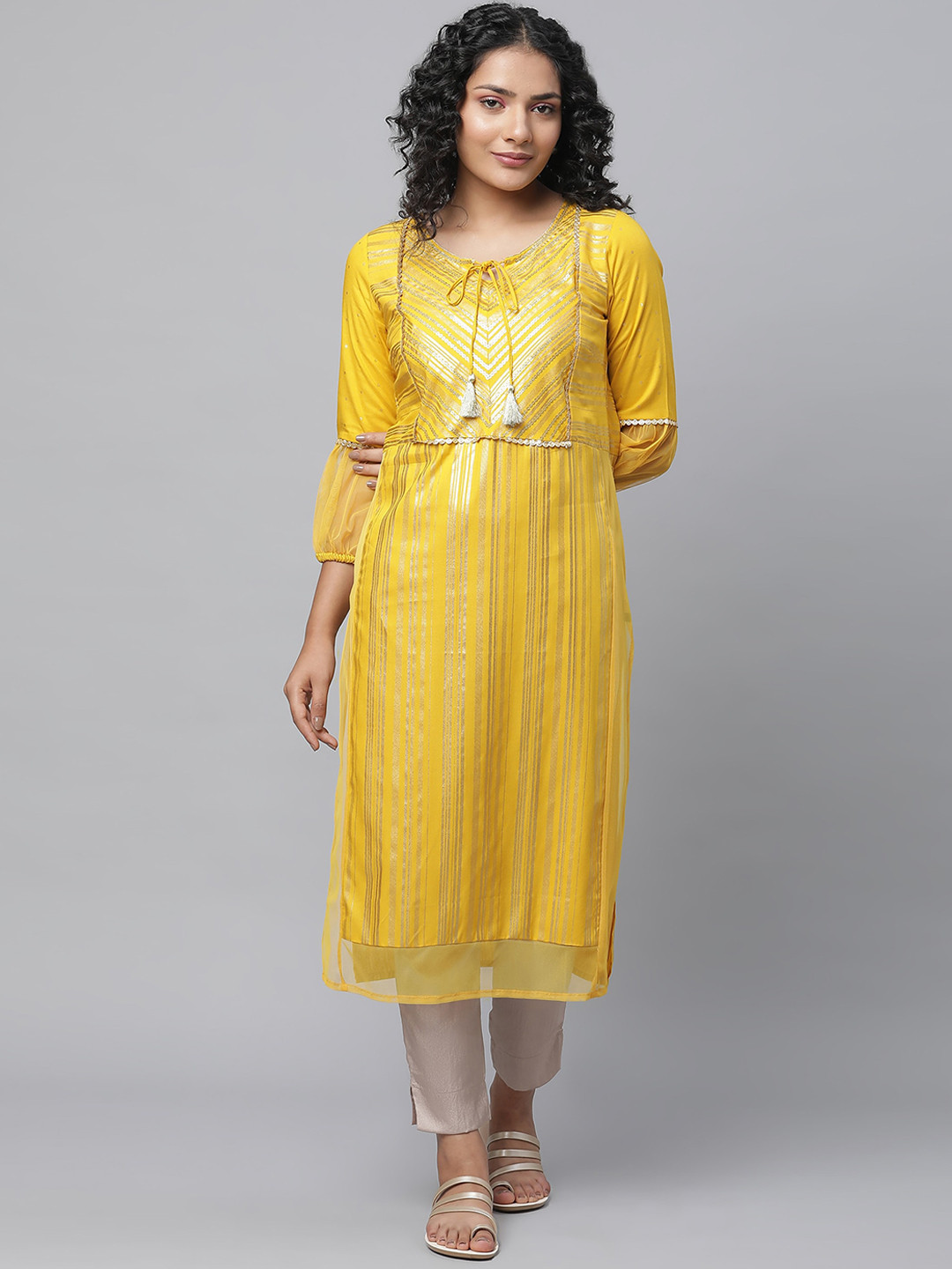 Aurelia Women Yellow Geometric Print Viscose Straight Kurta