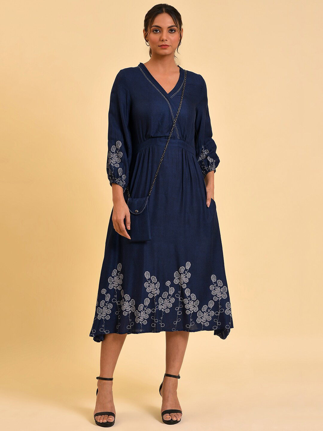 W Blue Floral Printed Puff Sleeve Fit & Flare Midi Dress With Pouch
