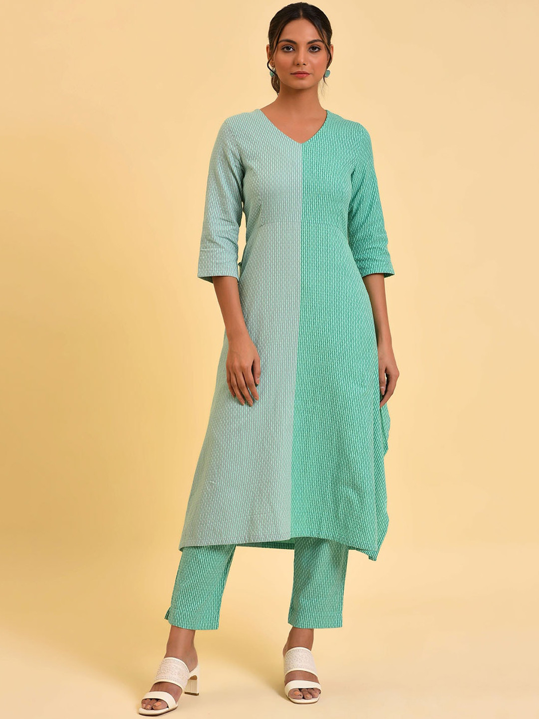 W Green & Blue Self Design Pure Cotton Kurta with Trousers