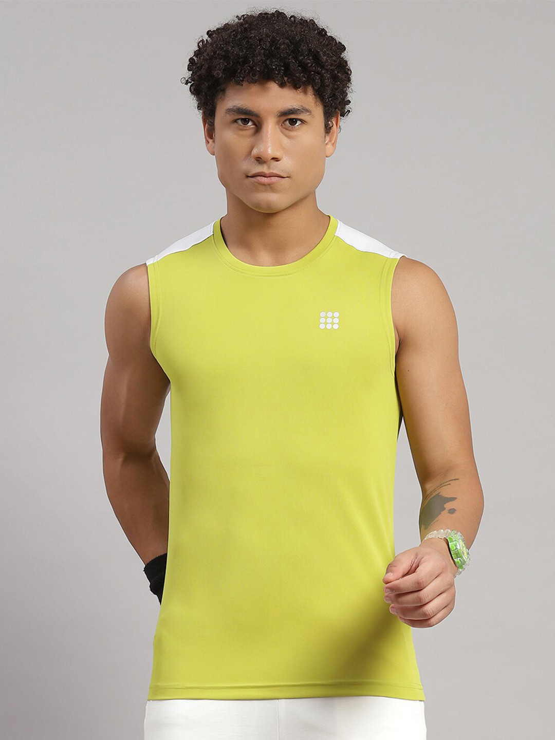 rock.it Colourblocked Regular Fit Sports T-shirt