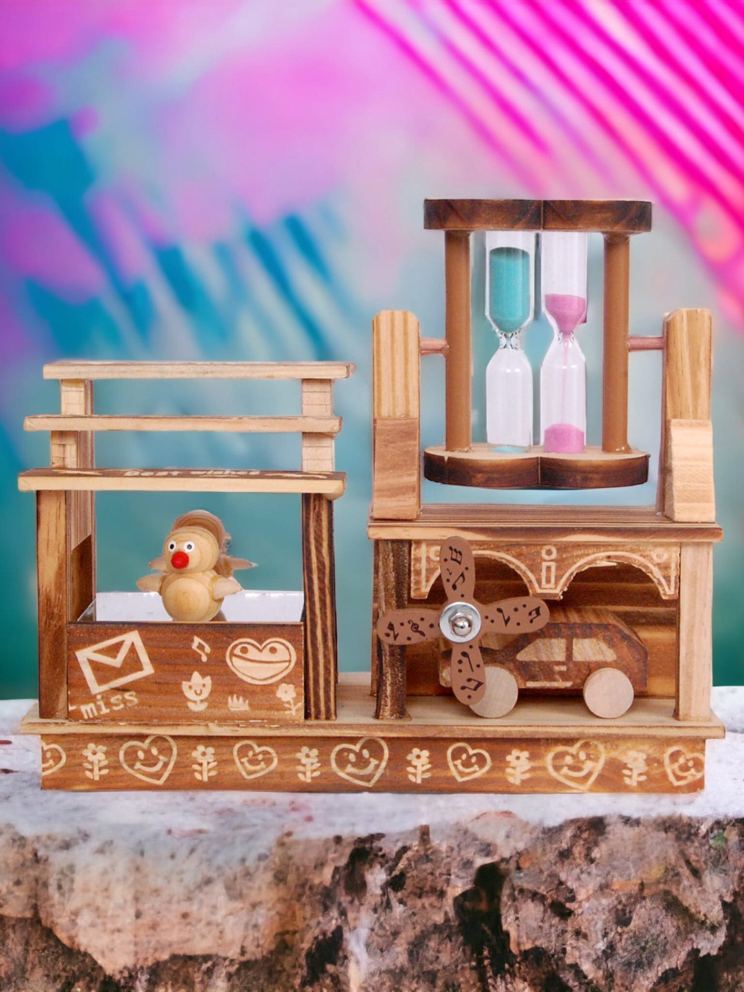 Chocozone Wooden Hand Music Box With Dancing Penguin