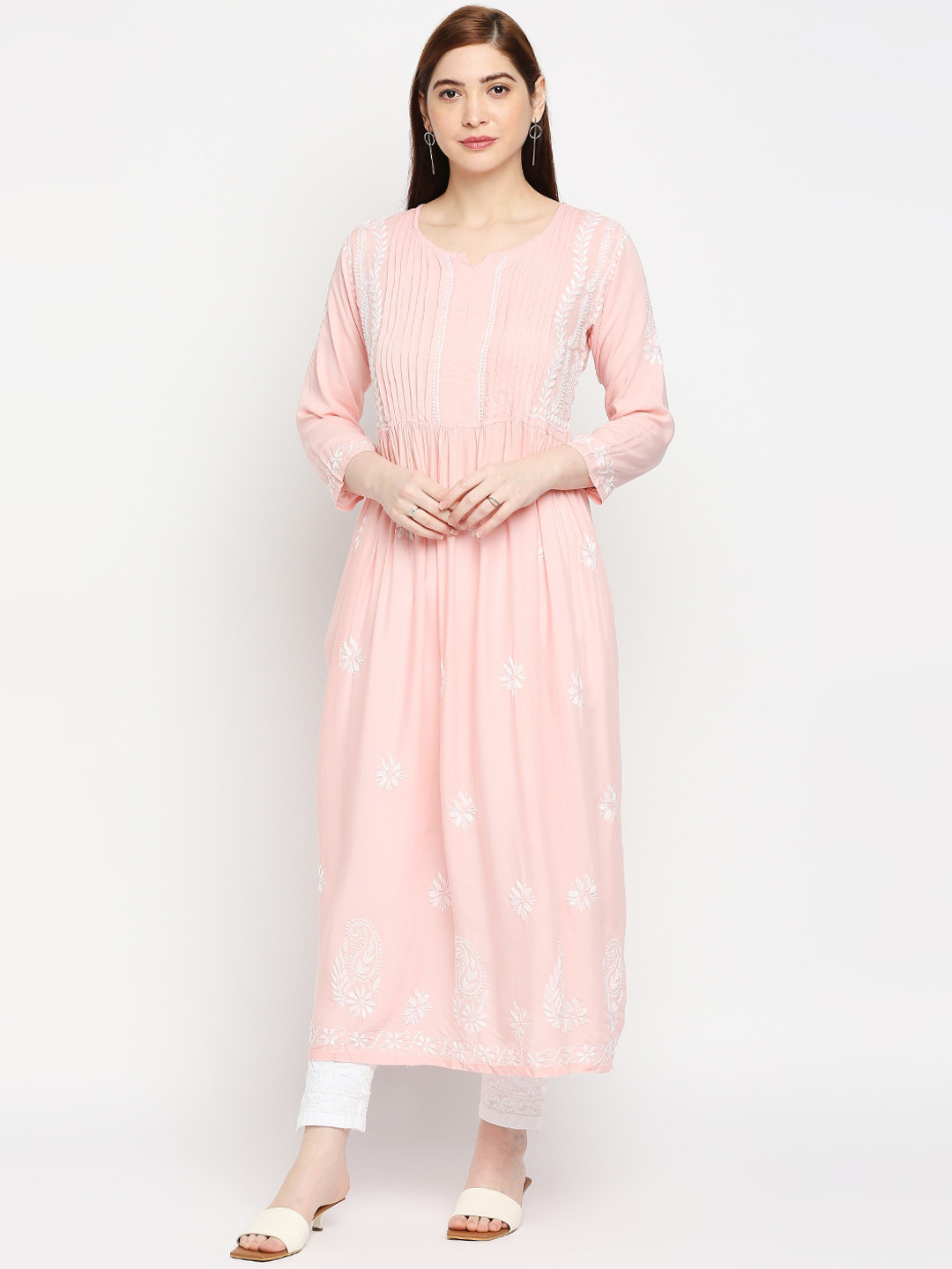 Indiankala4u Pleated Floral Embrodiered Chikankari Anarkali Kurta