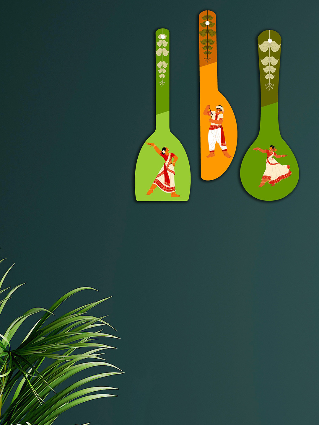 SAF Spoon Shape Dandiya Dance MDF Pine Wood Ethnic Motifs Matte 3Pcs Wall Hangings-17In