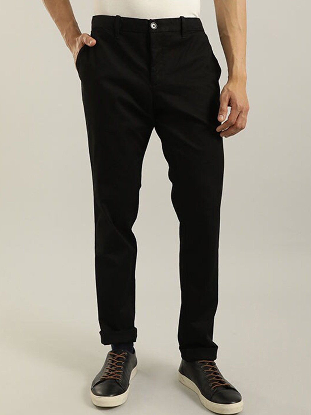 Indian Terrain Men Brooklyn Mid Rise Plain Pure Cotton Slim Fit Chinos Trousers