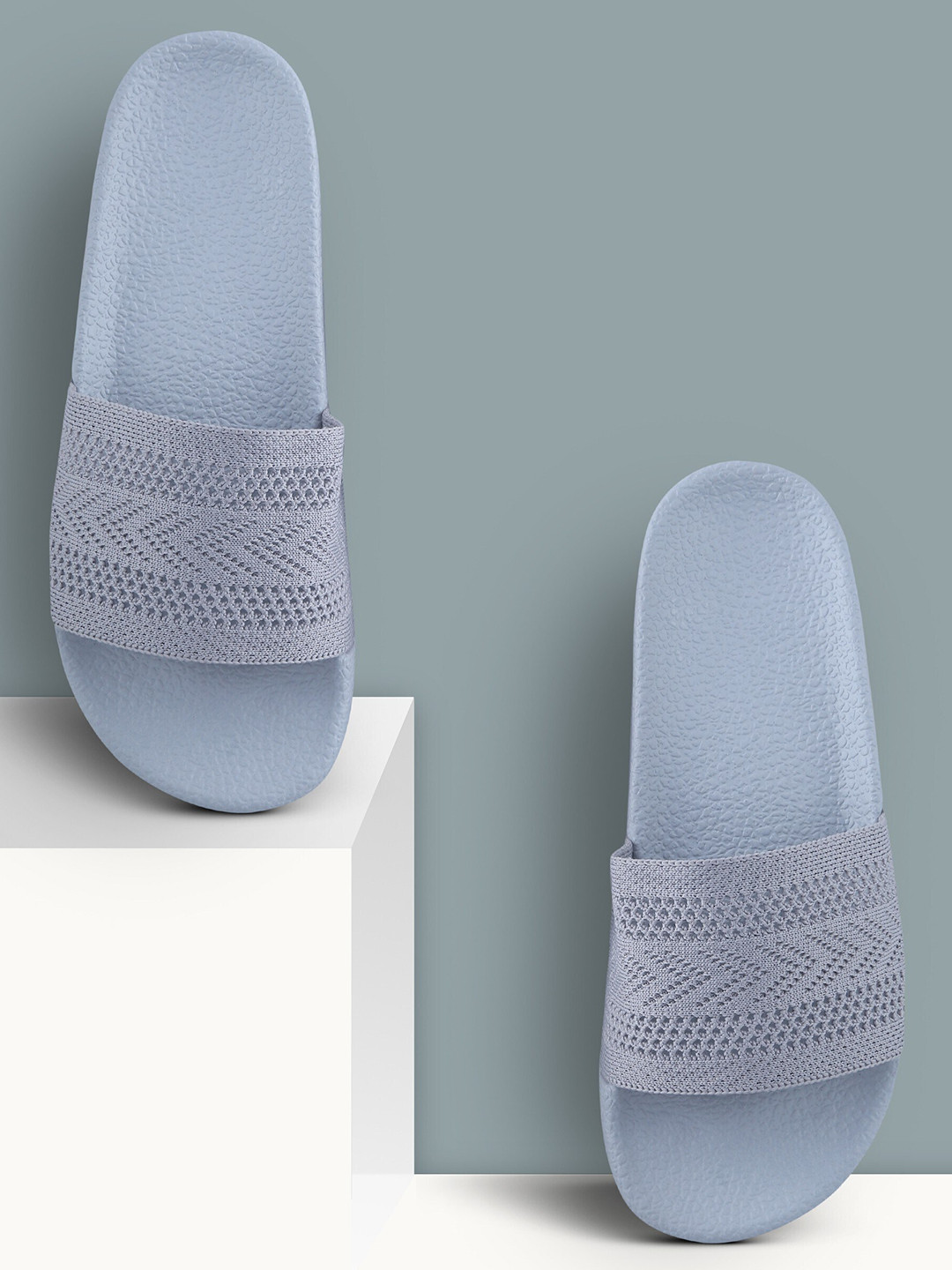 Colo Women Woven Design Sliders