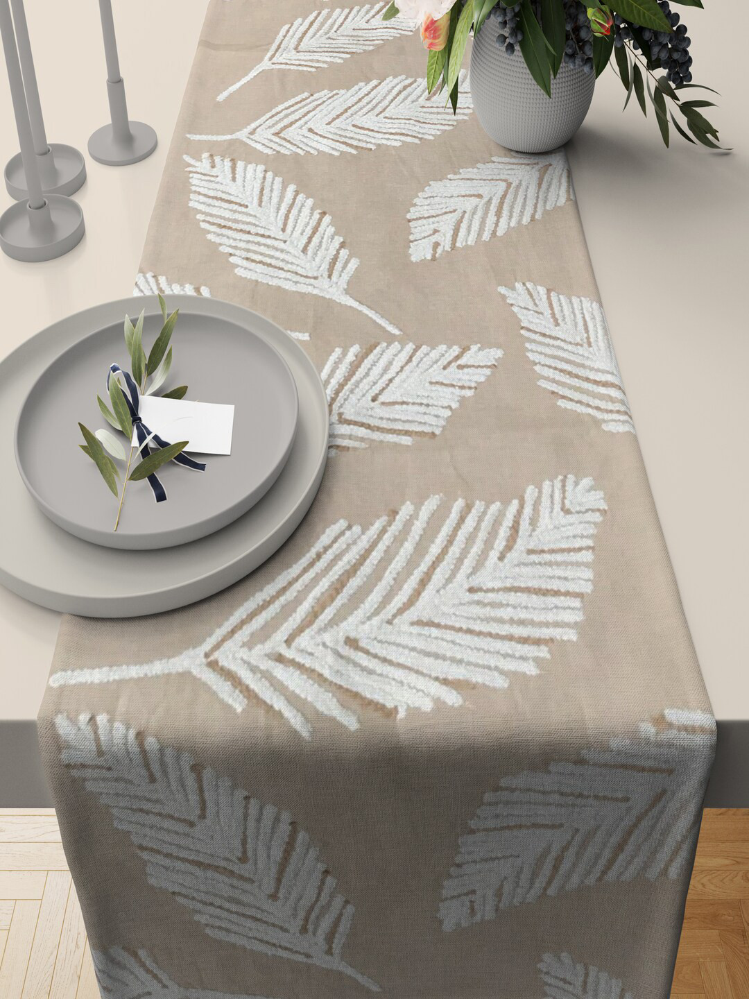 SHADES of LIFE Beige & White Embroidered Pure Cotton Table Runner