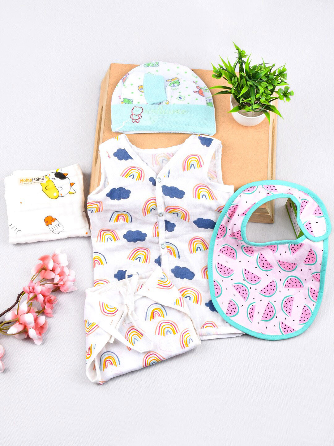 Moms Home Pack Of 7 Infant Kids Organic Muslin Cotton Baby Apparel Gift Set