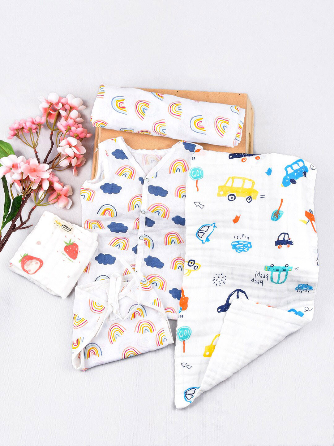 Moms Home Pack Of 5 Infant Kids Organic Muslin Cotton Baby Apparel Gift Set