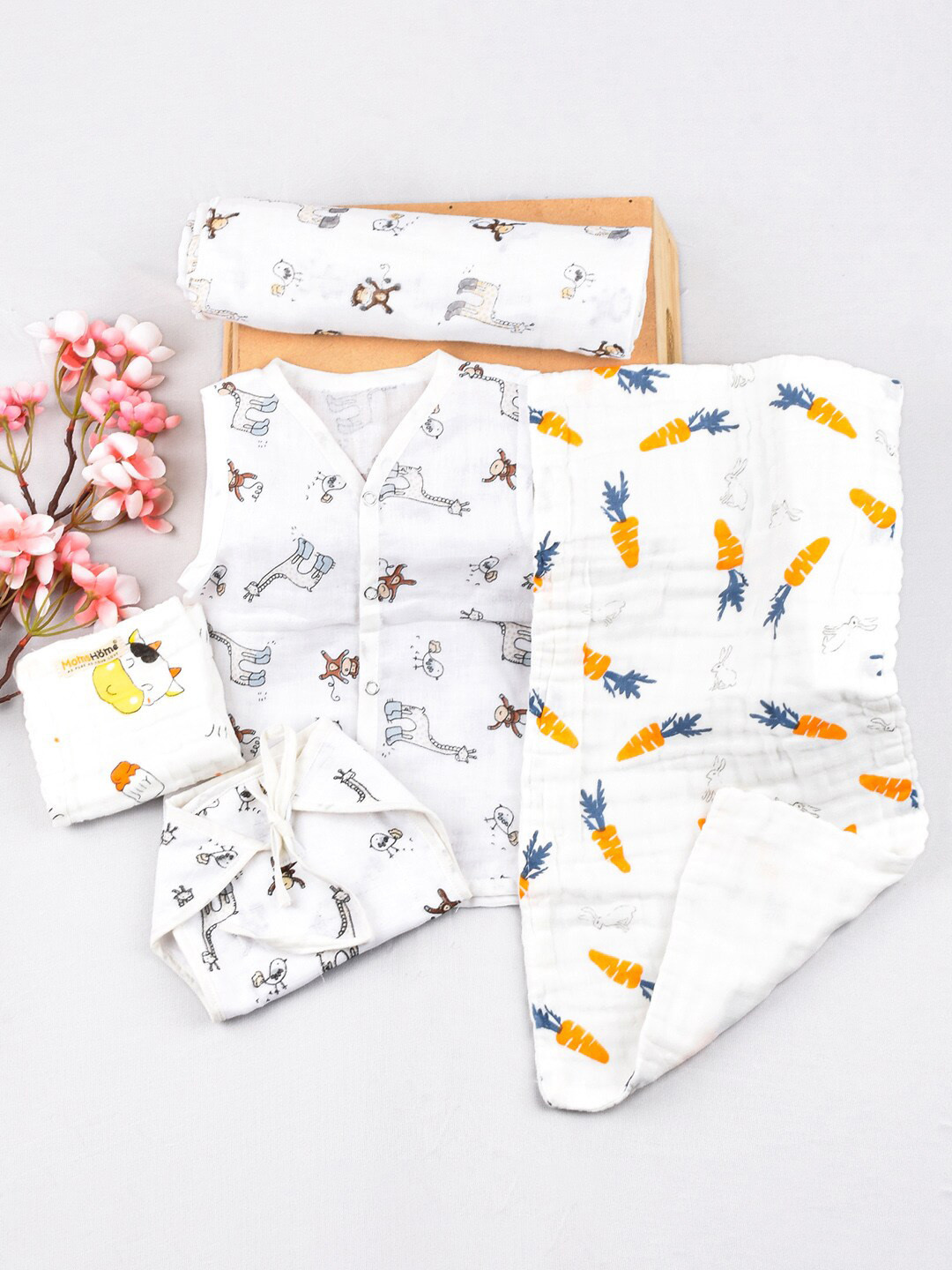 Moms Home Pack Of 5 Infant Kids Organic Muslin Cotton Baby Apparel Gift Set
