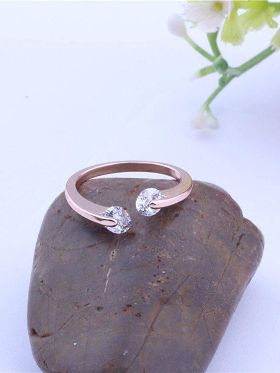 MYKI Rose Gold -Plated CZ-Studded Dual Diamond Shaped Finger Ring