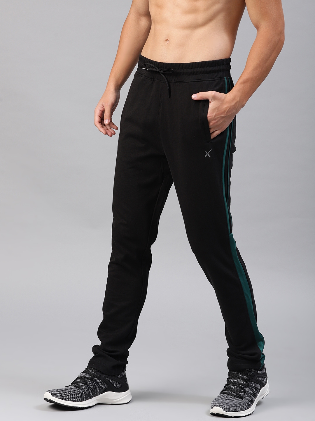 Hrx By Hrithik Roshan Black Joggers for men price  Best buy price in India  August 2023 detail  trends  PriceHunt