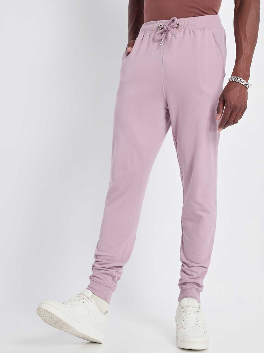 NOBERO Men Mid-Rise Cotton Joggers