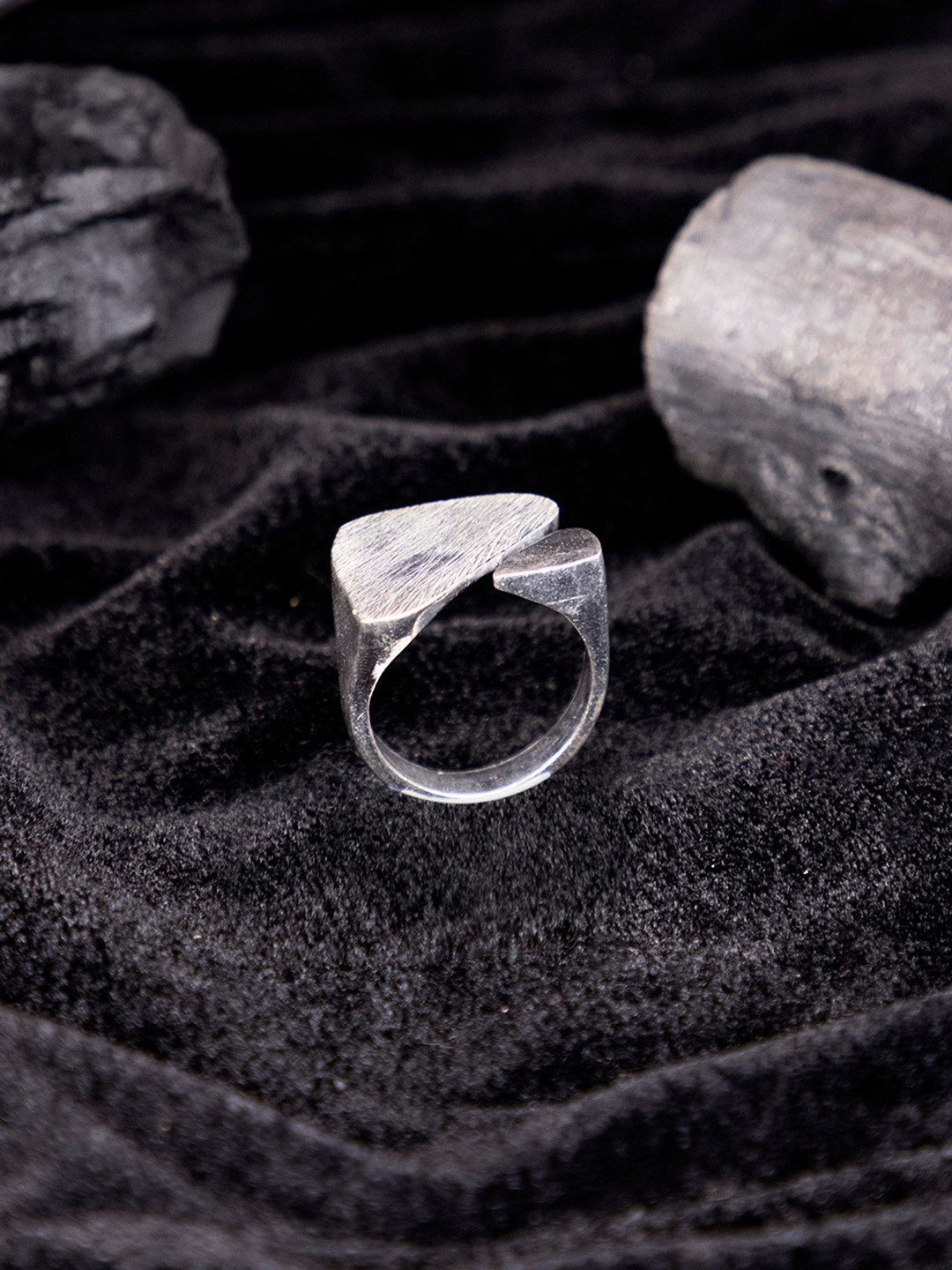 Studio One Love Women Intricate Textured Detail Adjustable Finger Ring