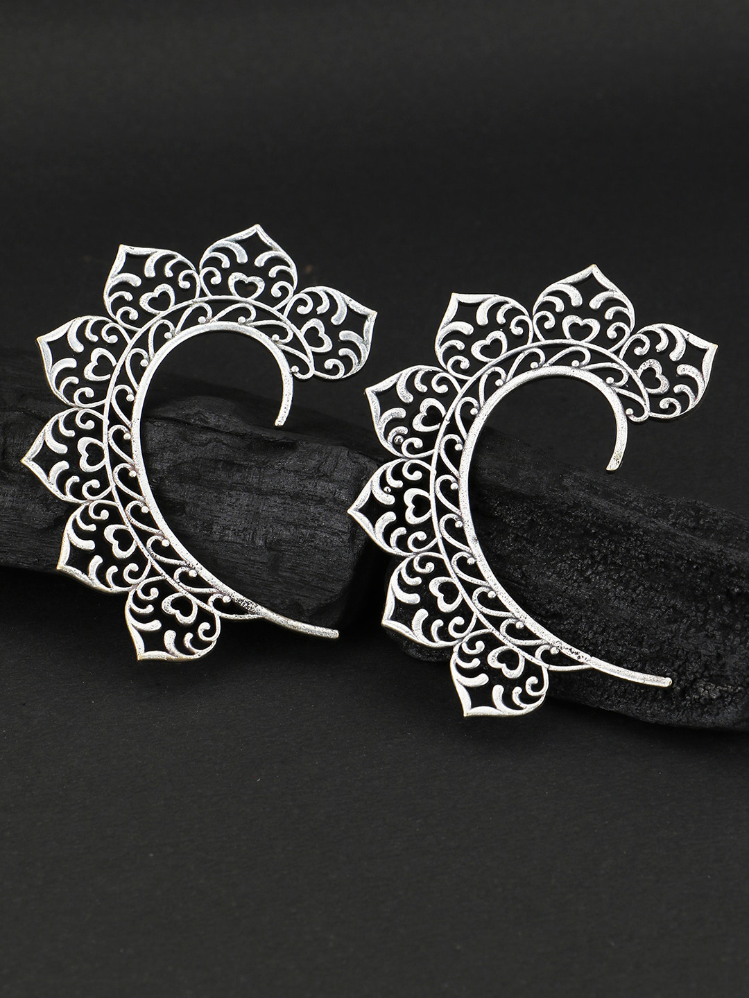 Adwitiya Collection Silver-Plated Classic Ear Cuff Earrings