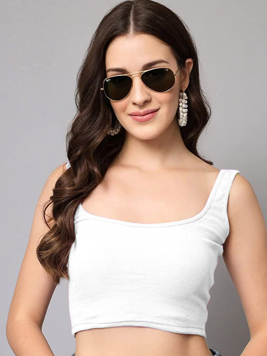 Selvia Scoop neck Sleeveless Fitted Crop Top