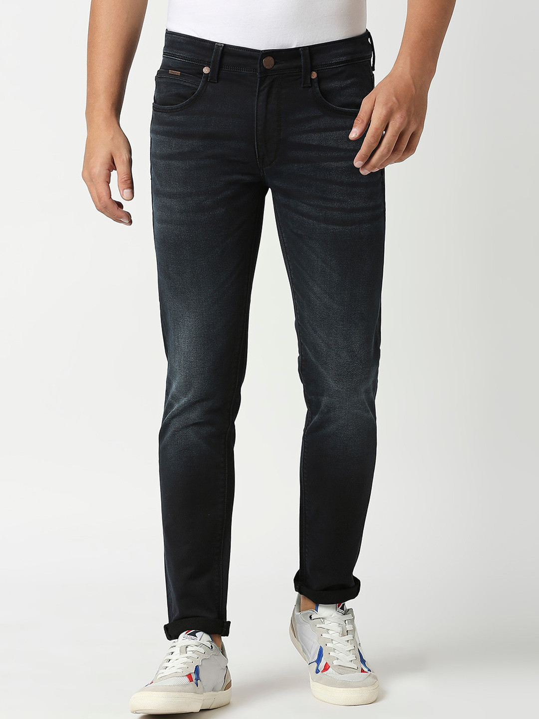 Pepe Jeans Men Clean Look Tapered Fit Low-Rise Light Fade Cotton Jeans