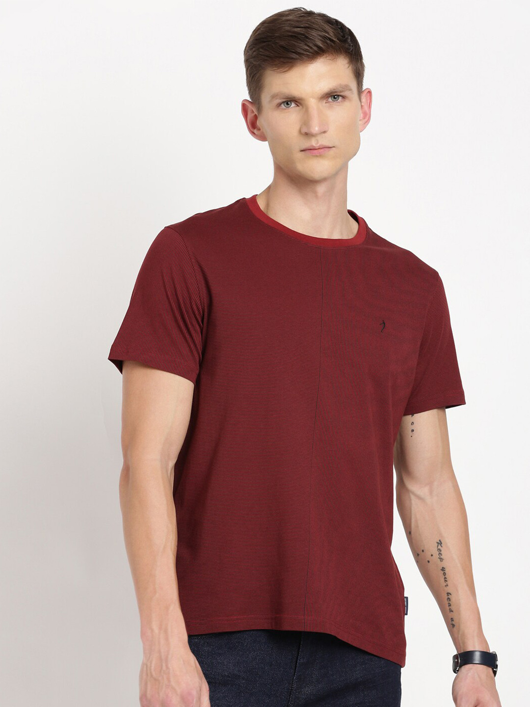 Indian Terrain Self Design Pure Cotton Slim Fit T-shirt