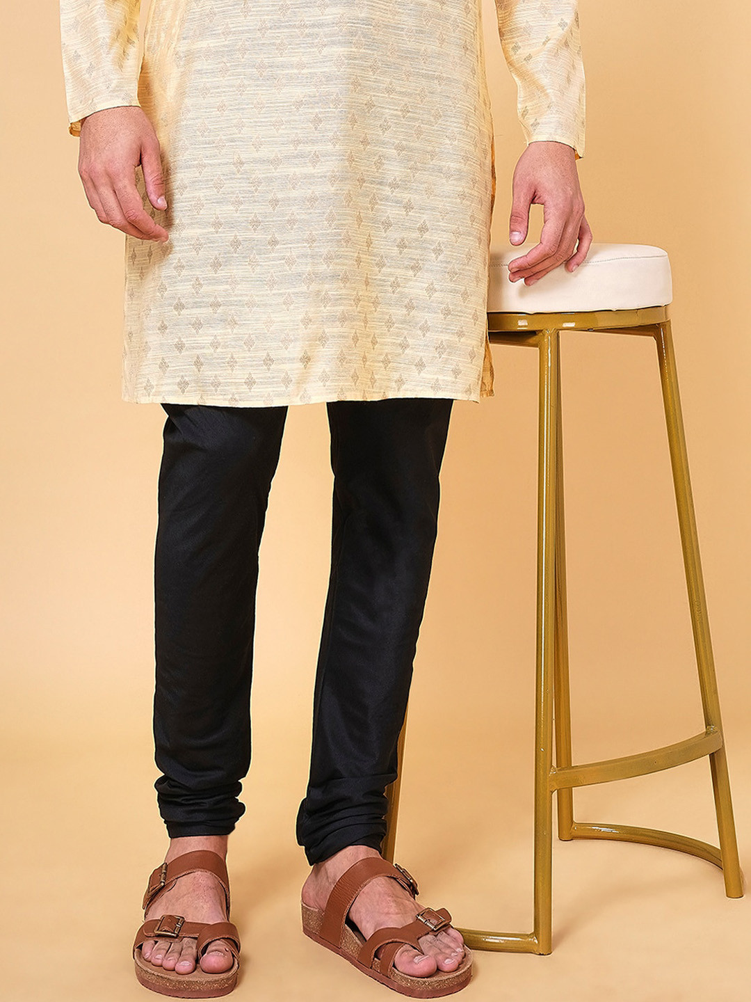 YU by Pantaloons Men Mid-Rise Straight-Fit Churidar