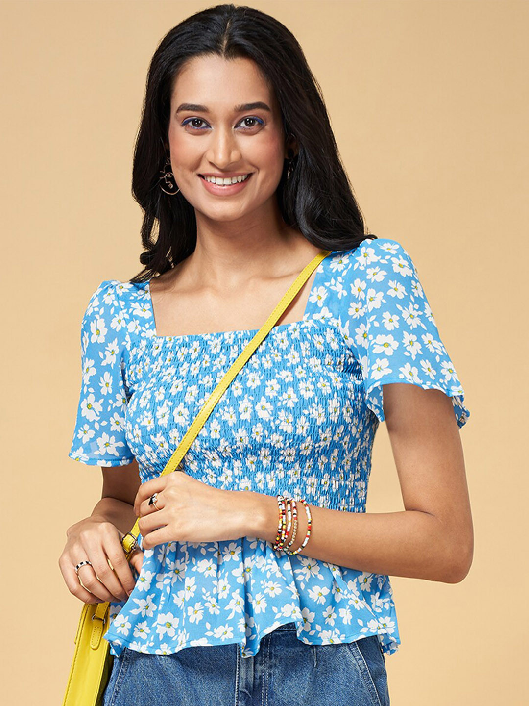 People Blue & White Floral Printed Square Neck Cinched Waist Top