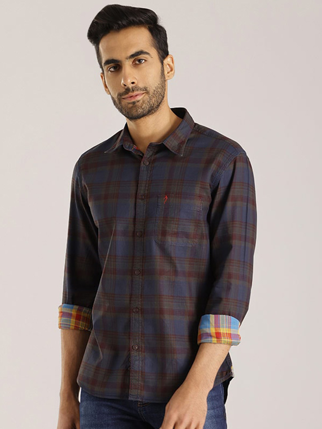 Indian Terrain Checked Chiseled Fit Slim Fit Pure Cotton Casual Shirt