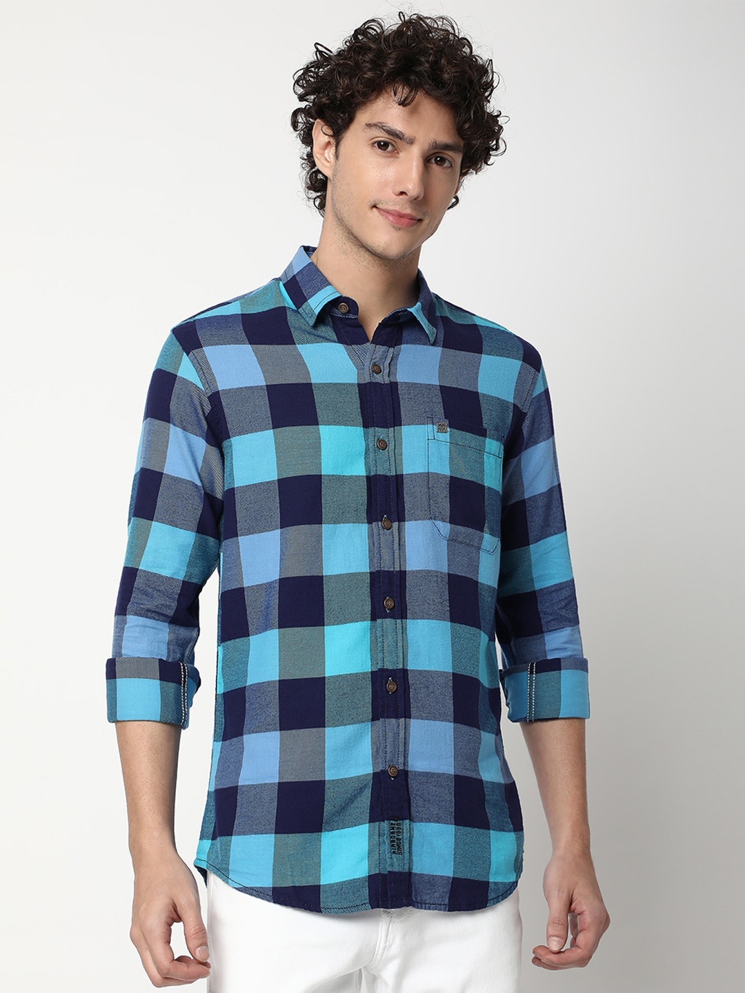 Mufti Buffalo Checked Spread Collar Pure Cotton Slim Fit Casual Shirt