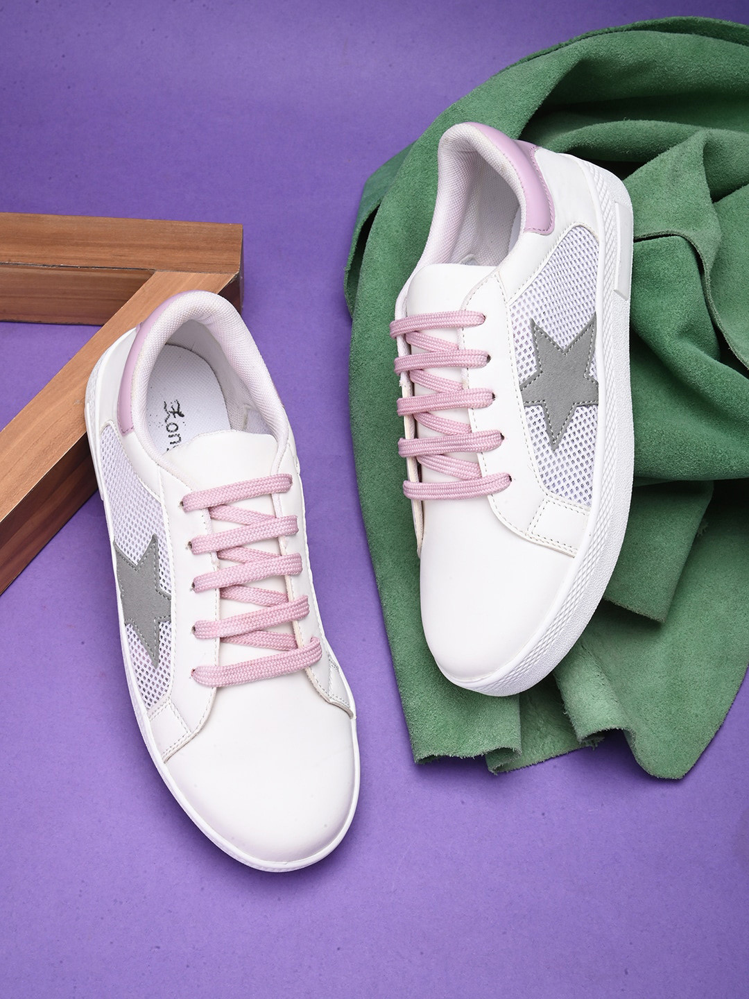 Longwalk Women Woven Design Lightweight Comfort Insole Basics Sneakers