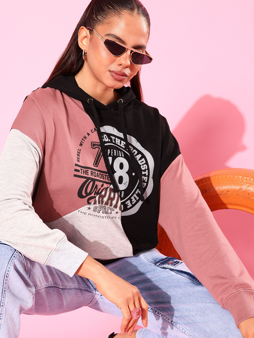 The Roadster Life Co. Colourblocked and Printed Hooded Sweatshirt