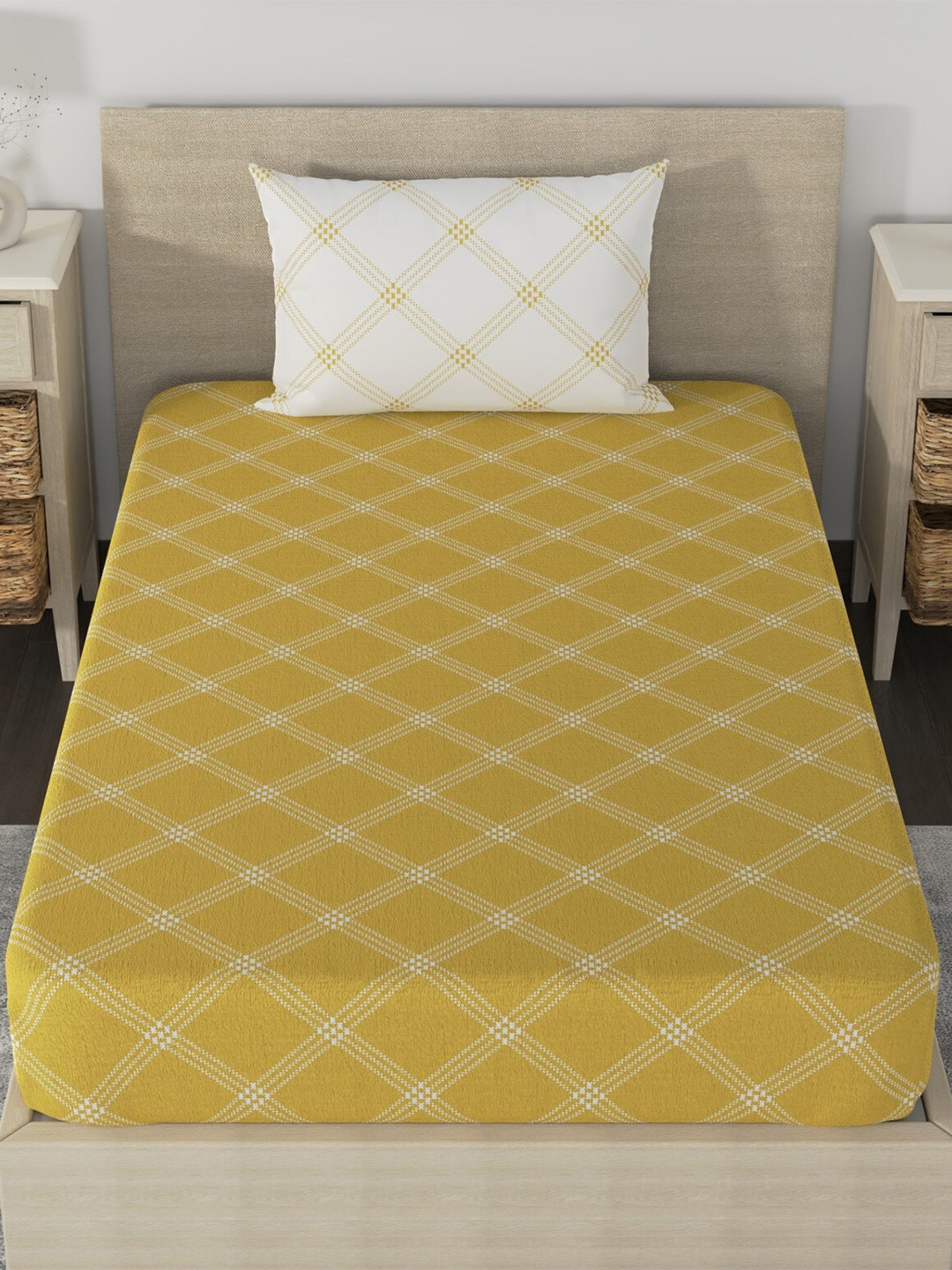 Huesland Aspire Yellow Geometric Cotton 186 TC Single Fine Bedsheet with a Pillow Cover-55 x 88 inches