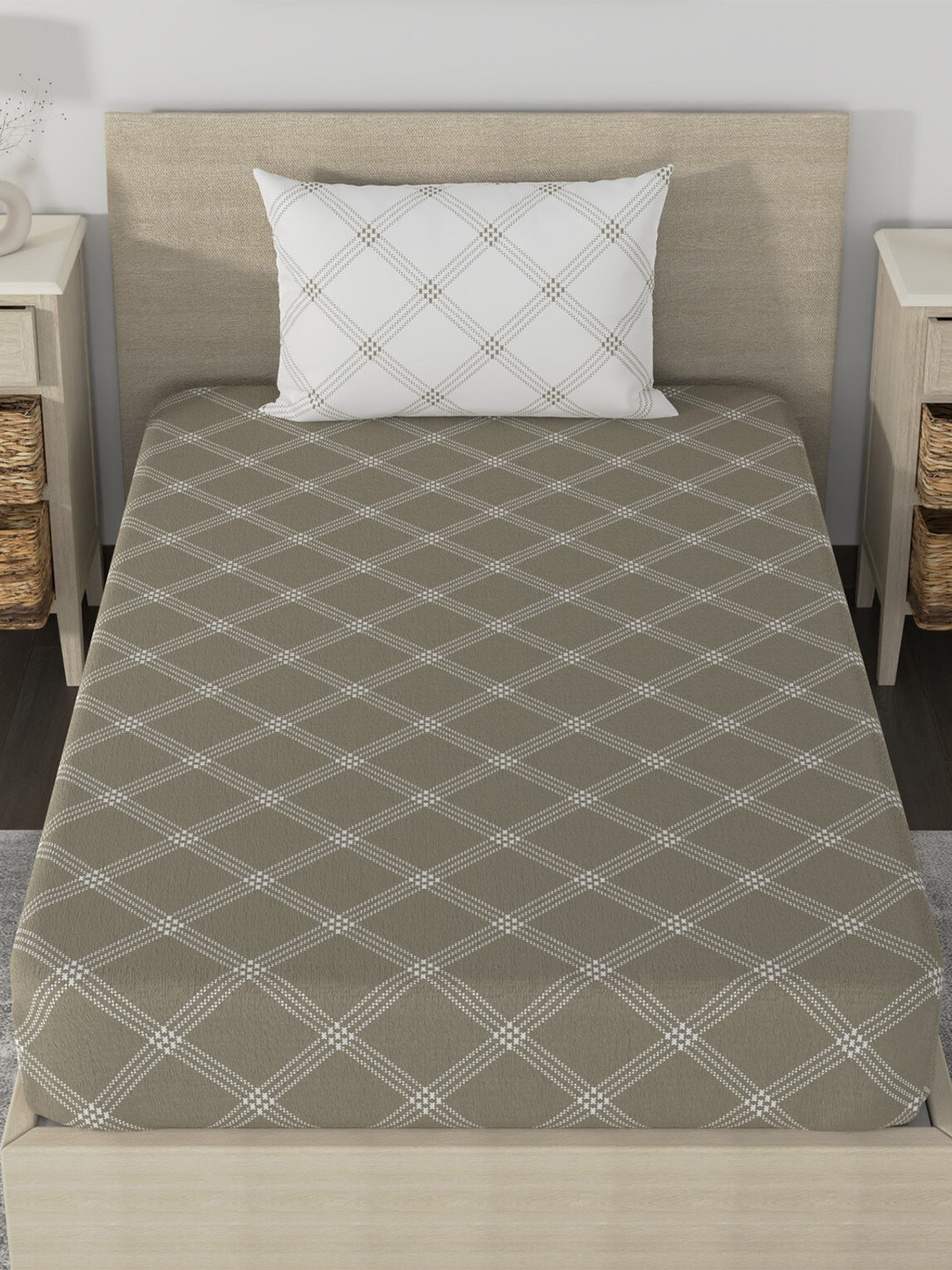 Huesland Beige Geometric Cotton 186 TC Single Fine Bedsheet with a Pillow Cover-139 x 223 cm