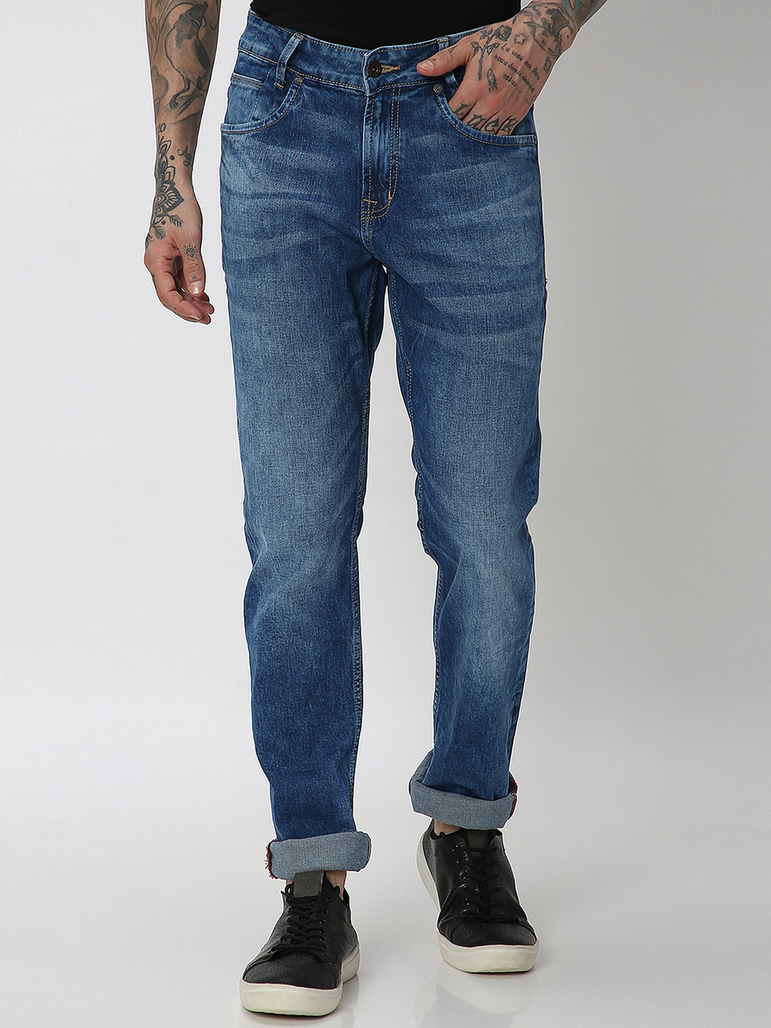 Mufti Men Clean Look Mid Rise Light Fade Whiskers Slim Fit Stretchable Jeans